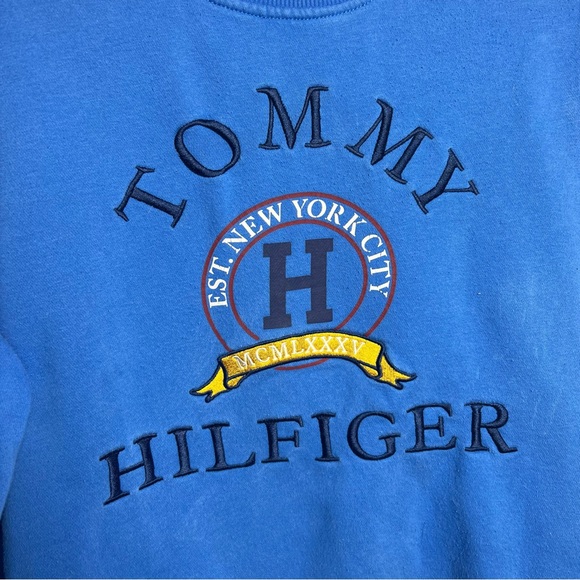 Tommy Hilfiger Unisex Graphic Logo Blue Crewneck Pullover Sweater Medium - Picture 4 of 8